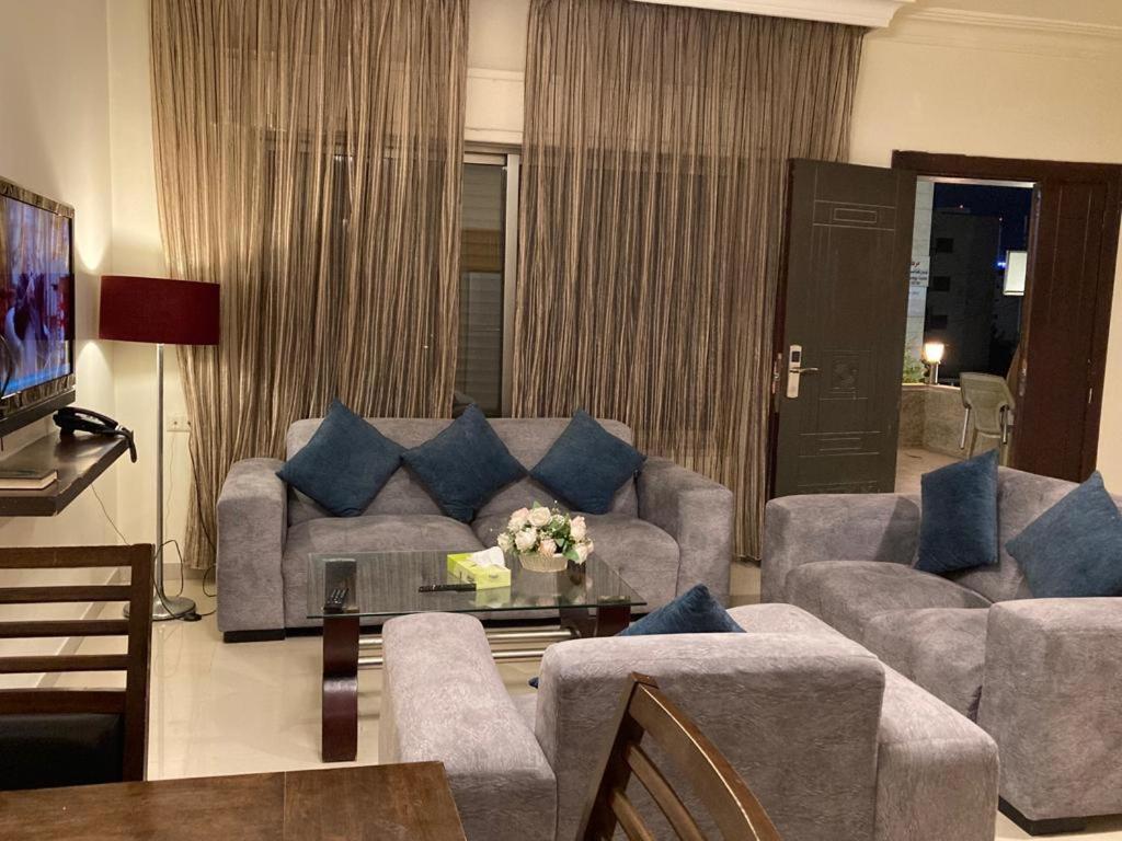 Uptown Hotel Apartment Амман Екстер'єр фото