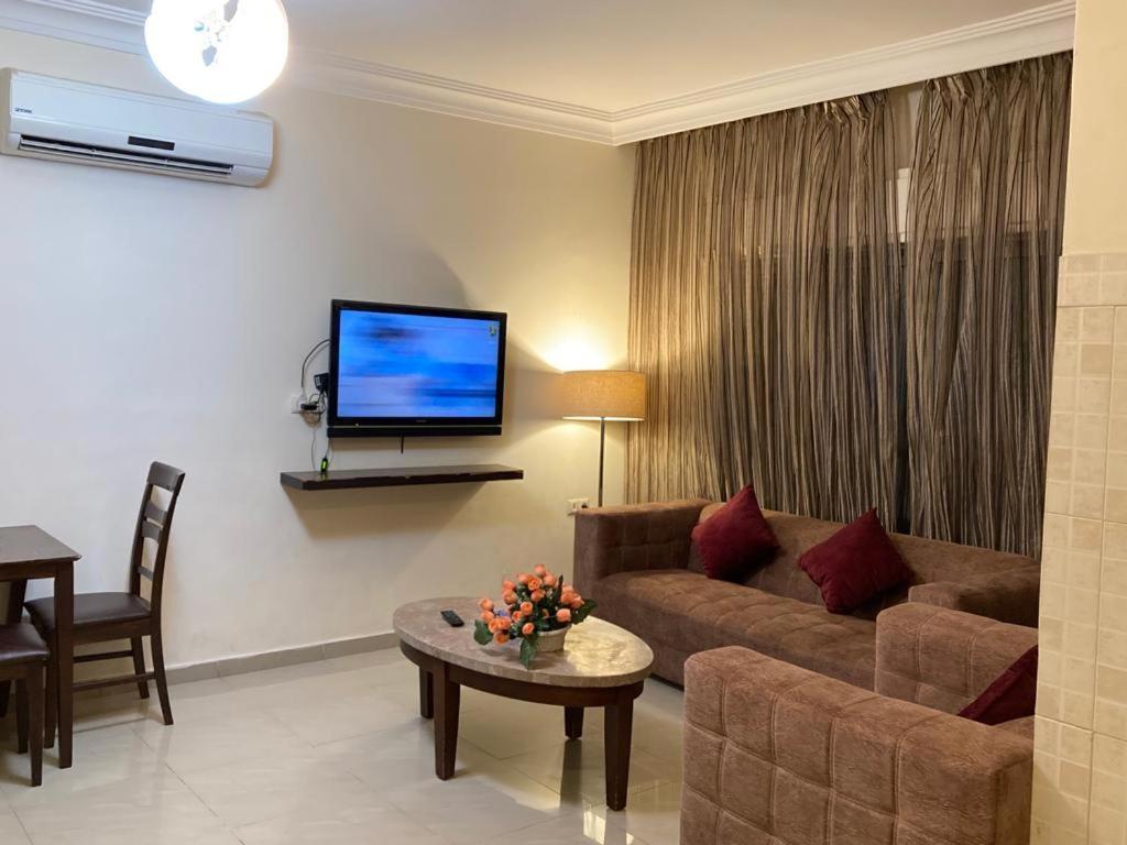 Uptown Hotel Apartment Амман Екстер'єр фото