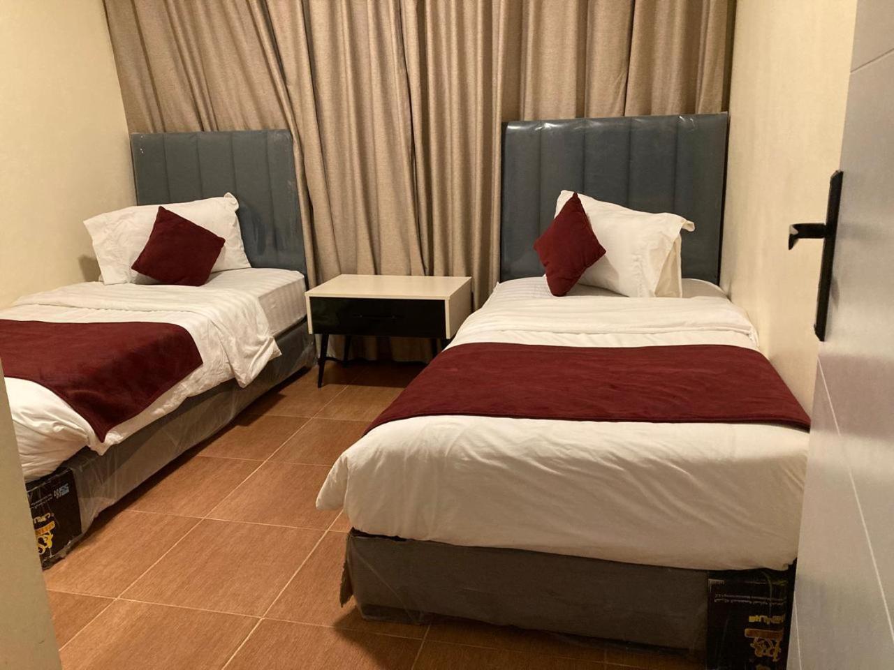 Uptown Hotel Apartment Амман Екстер'єр фото