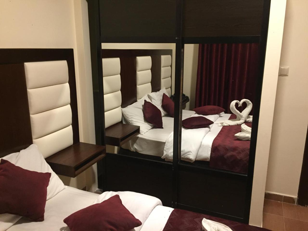 Uptown Hotel Apartment Амман Екстер'єр фото