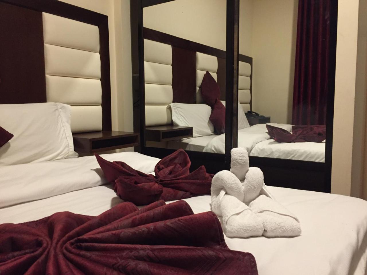 Uptown Hotel Apartment Амман Екстер'єр фото