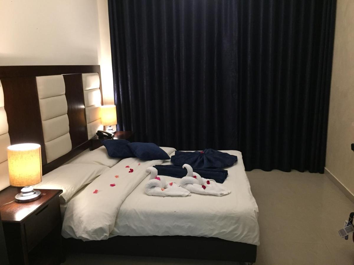 Uptown Hotel Apartment Амман Екстер'єр фото